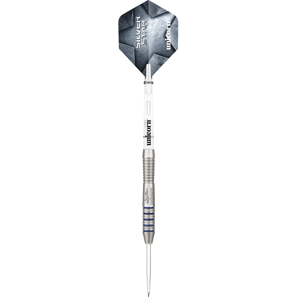 8775_Unicorn_Silver_Star_Var2_Gary_Anderson_Steeldarts_1NjG75OUTZwQhy Das Bild zeigt einen Unicorn Silver Star Var.2 Gary Anderson Steeldart. Der Dartpfeil ist silberfarben mit blauen Akzenten und hat einen Flight mit der Aufschrift "SILVER STAR" und "unicorn".