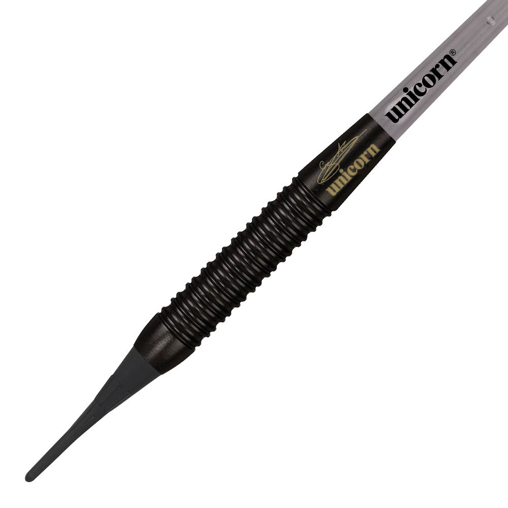 Dies ist ein Unicorn Gary Anderson Black Brass Softdart mit einem Gewicht von 18g. Der Dart hat einen schwarzen, geriffelten Griffbereich und einen schwarzen Kunststoffspitze.
