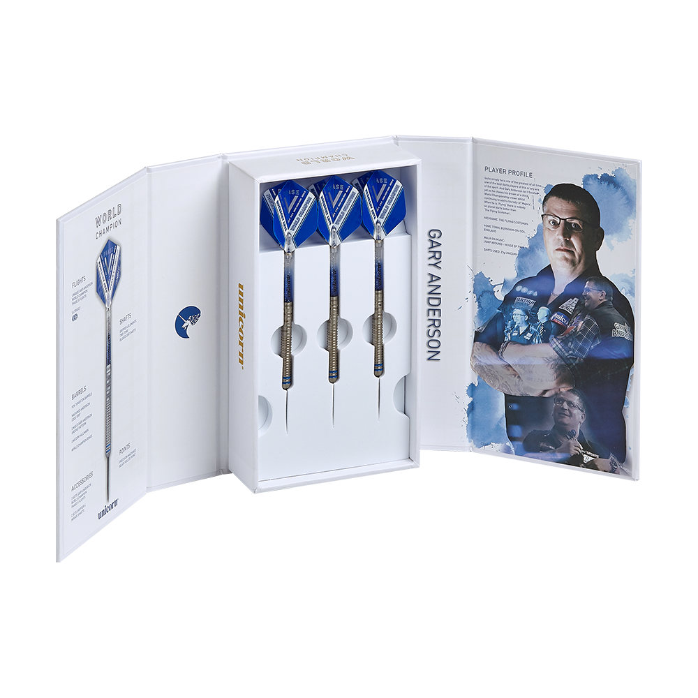 29020_Unicorn_World_Champion_Gary_Anderson_Phase_5_Steeldarts_3 Das Bild zeigt eine Verpackung mit drei Steeldarts namens "Unicorn W.C. Gary Anderson Phase 5". Im Inneren der Box ist ein Bild und ein Profil von Gary Anderson zu sehen.