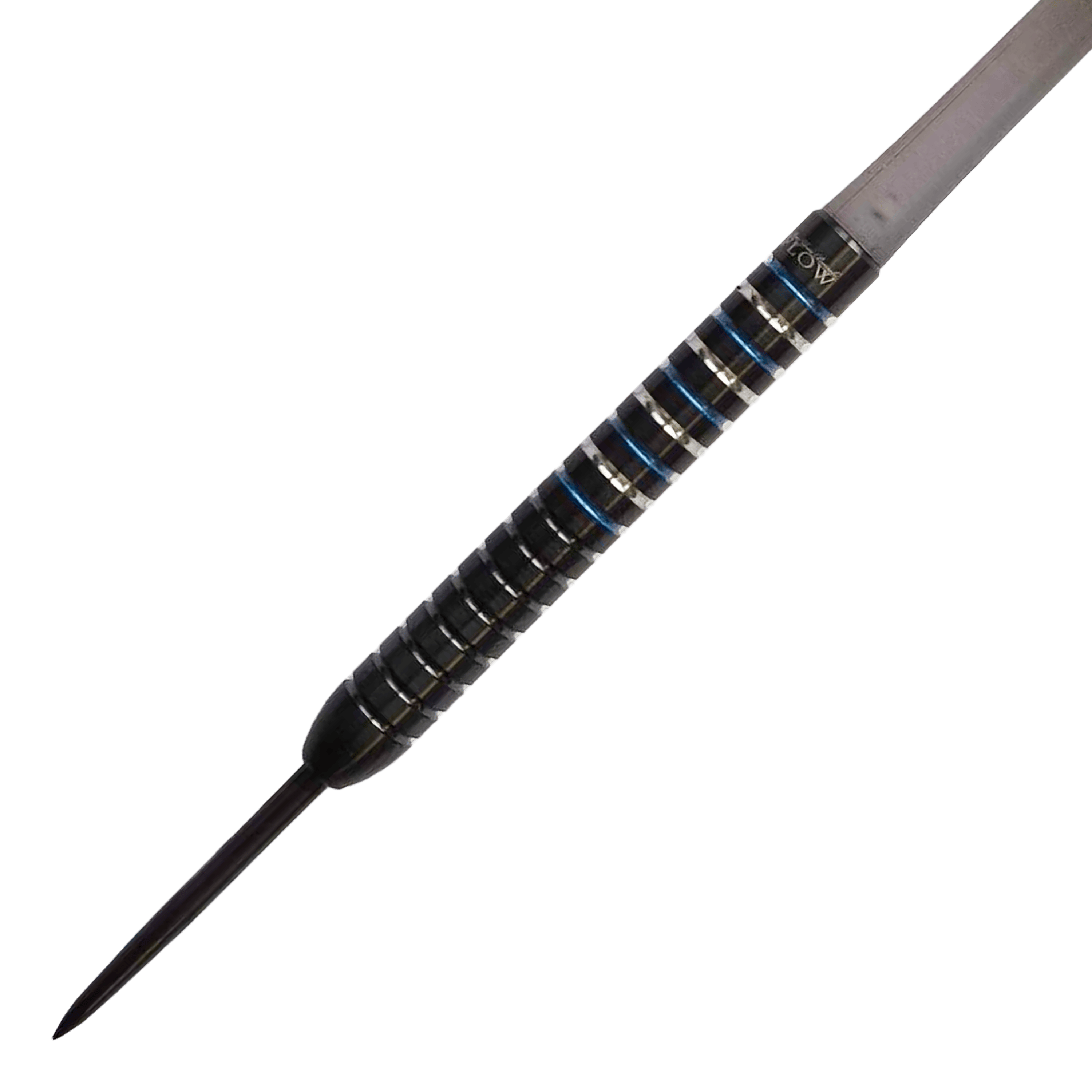 Dynasty Fallon Sherrock 4 S AFlow BK Steeldarts - With Autograph - 23g Das Bild zeigt einen Dynasty Fallon Sherrock 4 S AFlow BK Steeldart mit einem Gewicht von 23g. Der Dart ist schwarz mit silbernen und blauen Ringen und trägt eine Unterschrift.