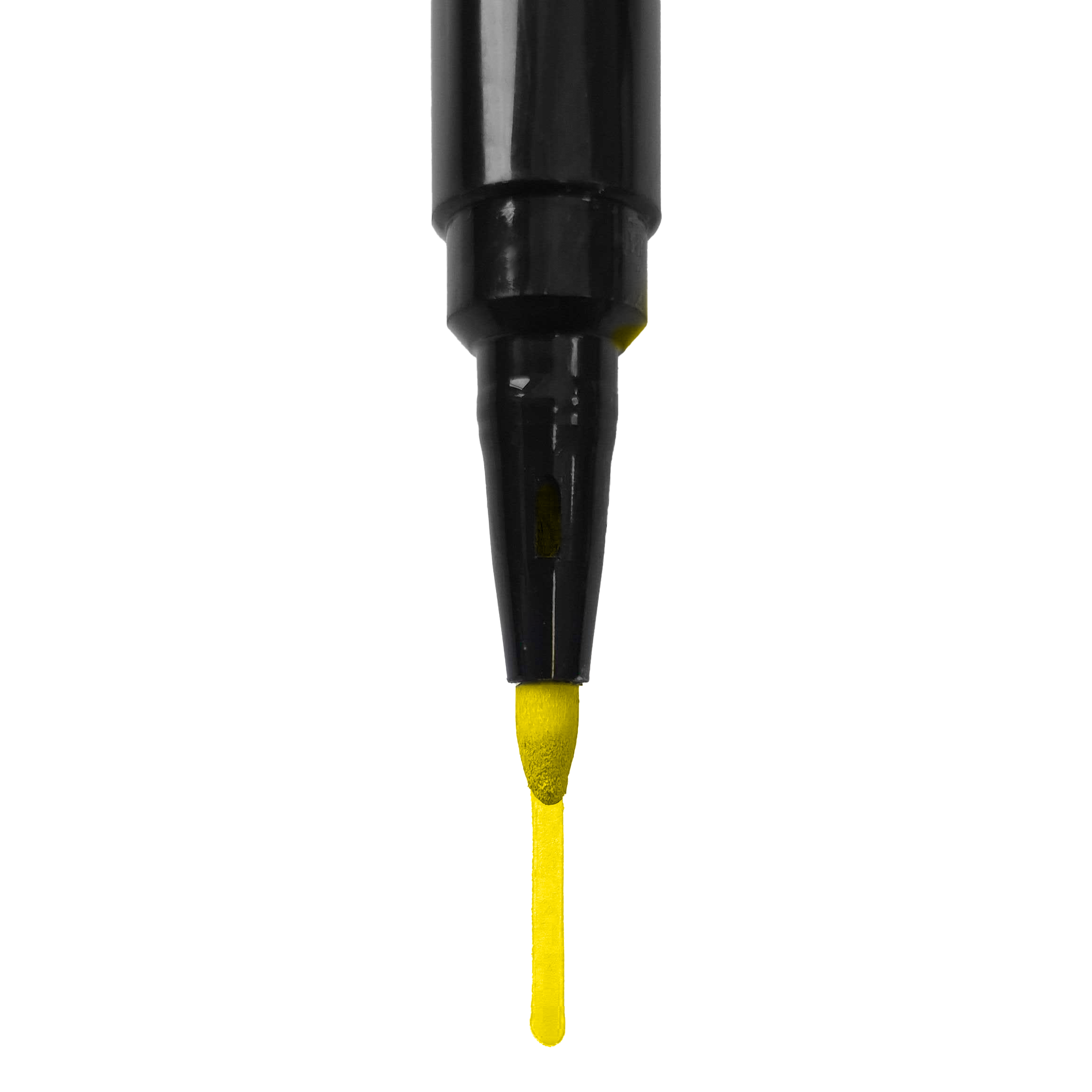 Das Bild zeigt die Spitze eines schwarzen Markers, der gelbe Tinte abgibt. Unter der Spitze ist ein gelber Strich zu sehen.