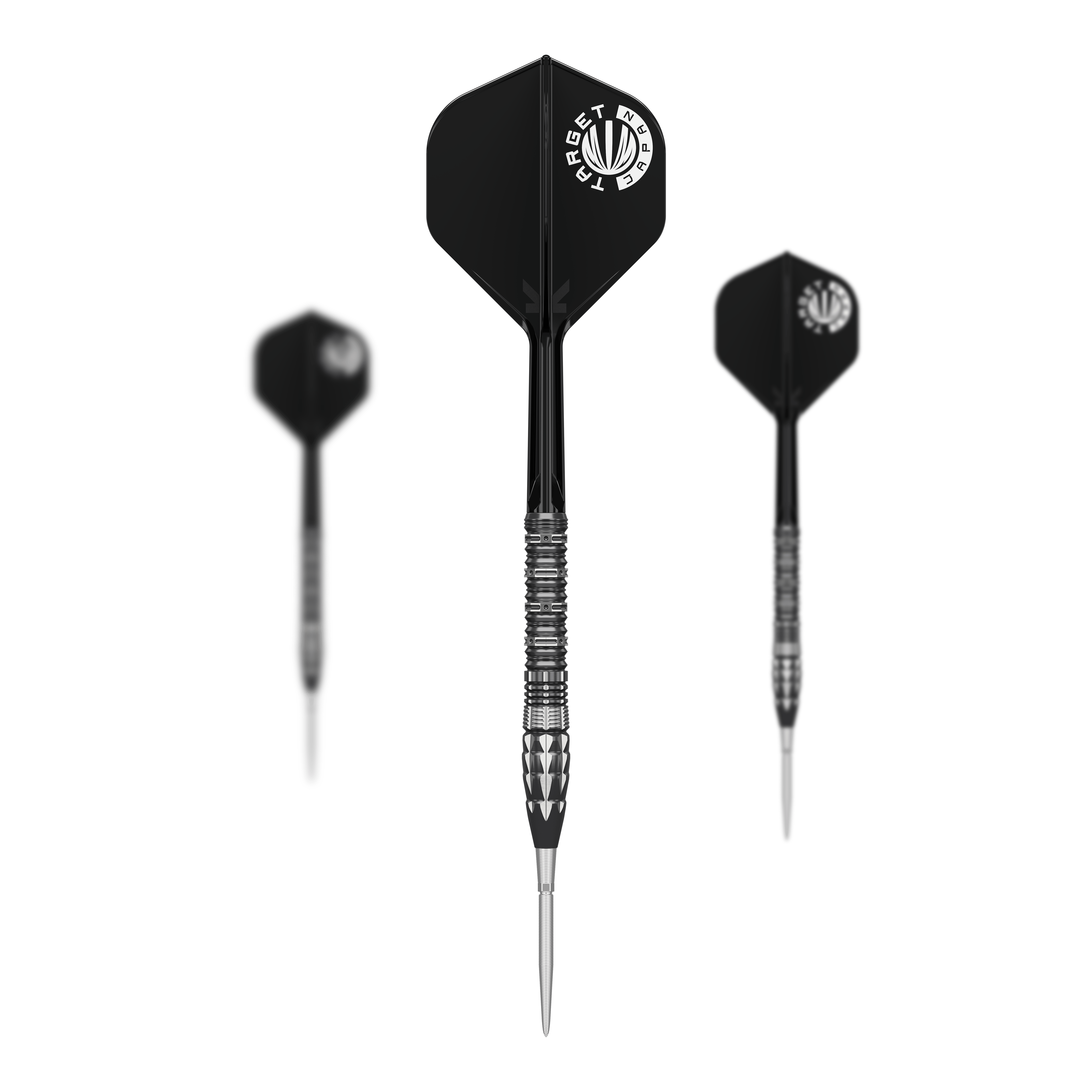 Target Japan Pyro GEN12 Swiss Point Steel Darts Ein Target Japan Pyro GEN12 Swiss Point Set mit drei Darts. Die Verpackung und alle Komponenten werden nebeneinander gezeigt.