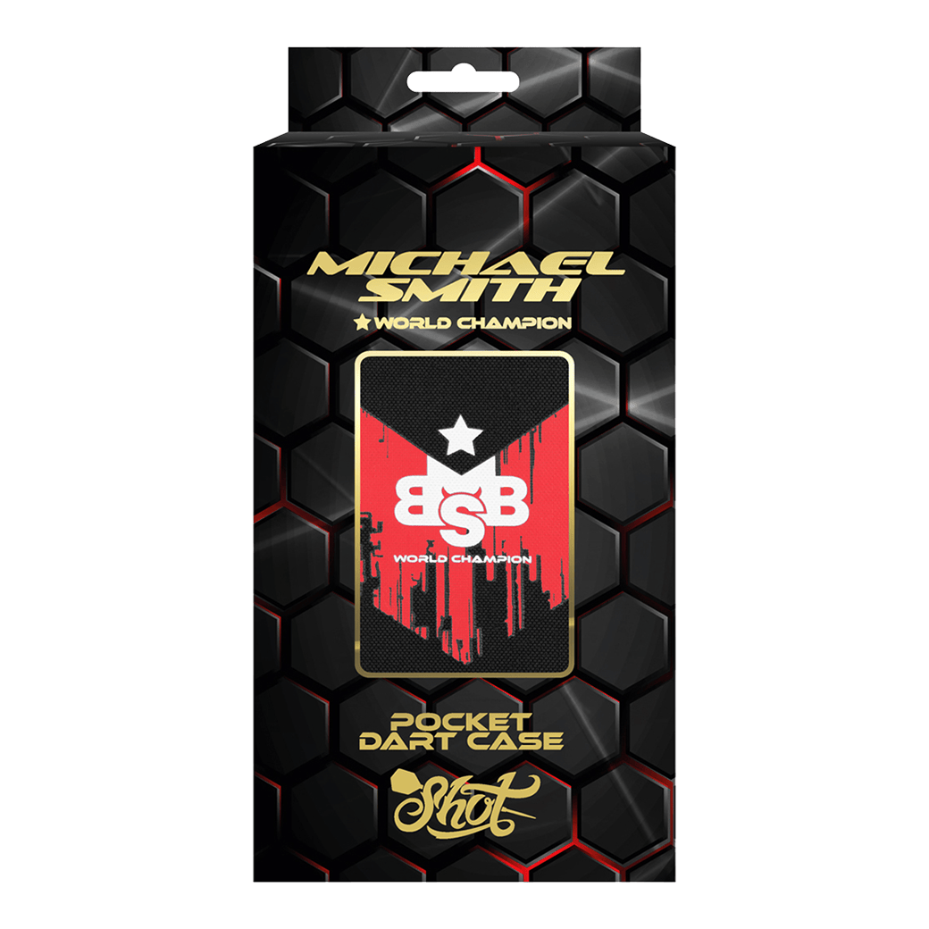 Shot Michael Smith World Champion Pocket Dartcase - Victory Die Abbildung zeigt die Verpackung des Produkts "Shot Michael Smith World Champion Pocket Dartcase - Victory". Das Design ist schwarz mit goldener Schrift und hebt das Dartcase sowie den Titel "World Champion" hervor.