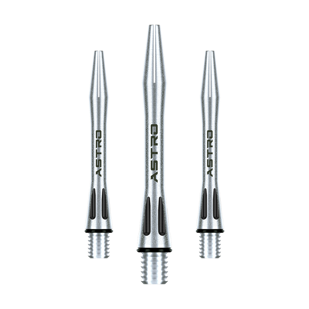 7012-101_Winmau_Astro_Aluminium_Shafts_Schwarz_35mm_1 Das Bild zeigt drei silberne Winmau Astro Aluminium Shafts mit schwarzem Akzent. Auf jedem Shaft steht das Wort "ASTRO" geschrieben.
