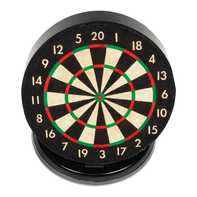 Ruthless Mini Desktop Dartboard Set Das Bild zeigt eine kleine, runde Dartscheibe mit farbigen Markierungen und Zahlen. Sie ist als Mini-Desktop-Set gestaltet und eignet sich für den Schreibtisch.