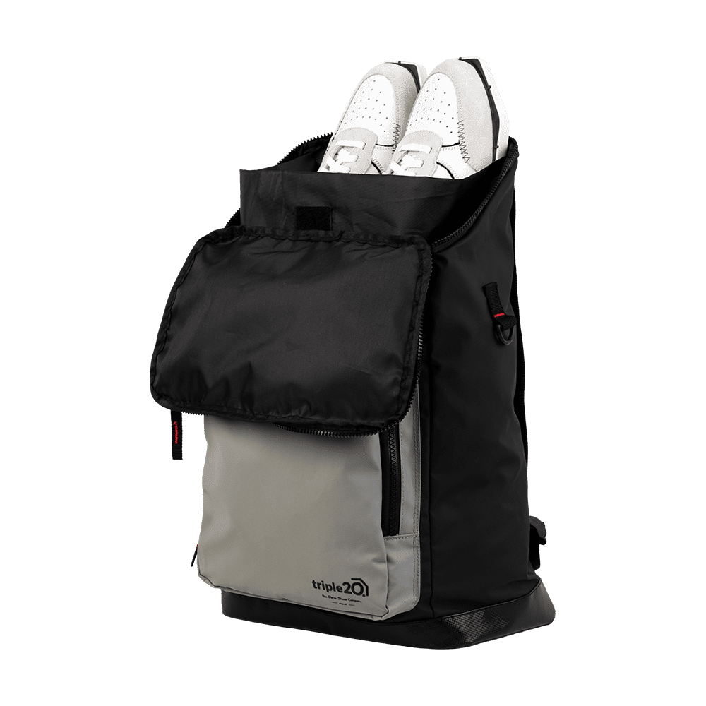 Triple20 dart backpack