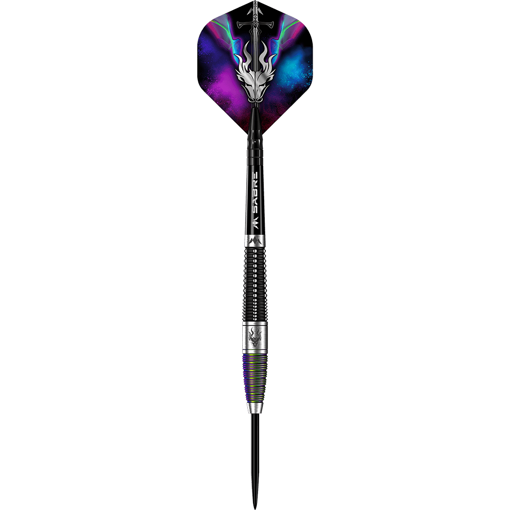 M001317_Mission_Occult_Steeldarts_1KK6q7Buc5bUKO Das Bild zeigt den Mission Occult Steeldart mit einem Gewicht von 23 Gramm. Der Dart hat ein auffälliges Flight-Design mit leuchtenden Farben und einem silbernen Muster.