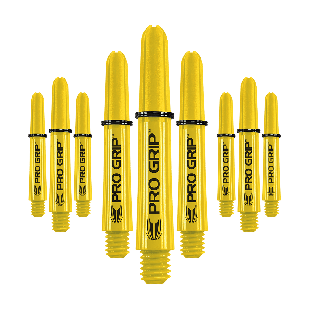 Auf dem Bild sind mehrere gelbe Dartschäfte mit der Aufschrift "PRO GRIP" zu sehen. Sie sind gleichmäßig in drei Reihen angeordnet und haben ein schwarzes Ringdetail.