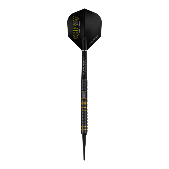 Dieses Bild zeigt einen Harrows Dave Chisnall Chizzy Series 3 Softdart. Der Dartpfeil ist schwarz mit gelben Akzenten und trägt den Schriftzug "CHIZZY" auf dem Flight.