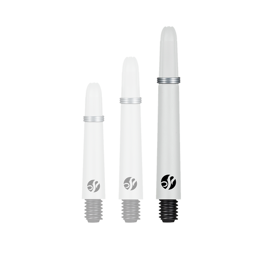 Shot Koi Carbon Shafts - White Das Bild zeigt drei weiße Dartschäfte in unterschiedlichen Längen. Jeder Schaft hat einen schwarzen Schraubgewinde und einen silbernen Ring.