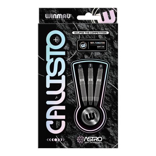 Die Abbildung zeigt die Verpackung der Winmau Callisto 03 Softdarts mit einem Gewicht von 20 g. In der Schachtel sind drei schwarze Darts mit 90 % Tungsten und Softtip sichtbar.