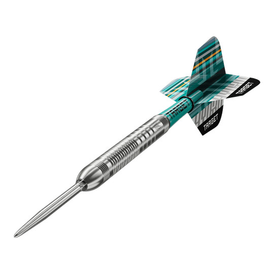 Die Target Hydro 03 Swiss Point Steeldarts sind auf dem Bild zu sehen. Die Nahaufnahme hebt die Details der Darts hervor.