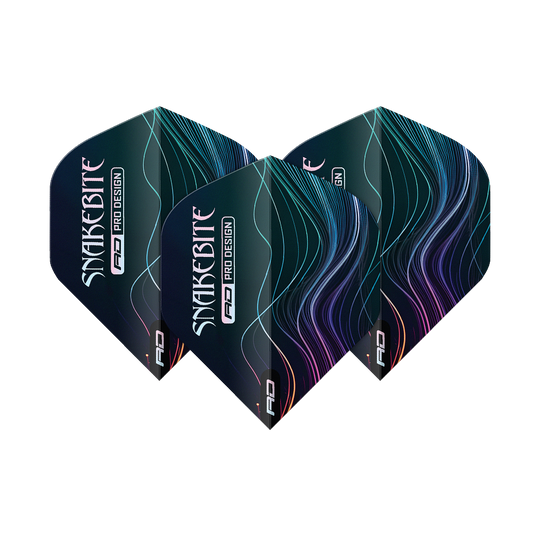 Das Bild zeigt drei Dartflights des Produkts „Red Dragon Hardcore Peter Wright Multi No2 Standard Flights“. Sie sind dunkel mit farbigen, geschwungenen Linien und dem Schriftzug „Snakebite“ bedruckt.