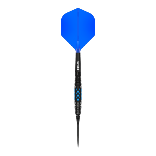 Auf dem Bild sind die Red Dragon Amp Torpedo Steeldarts zu sehen. Diese Darts sind für präzise Würfe designed.