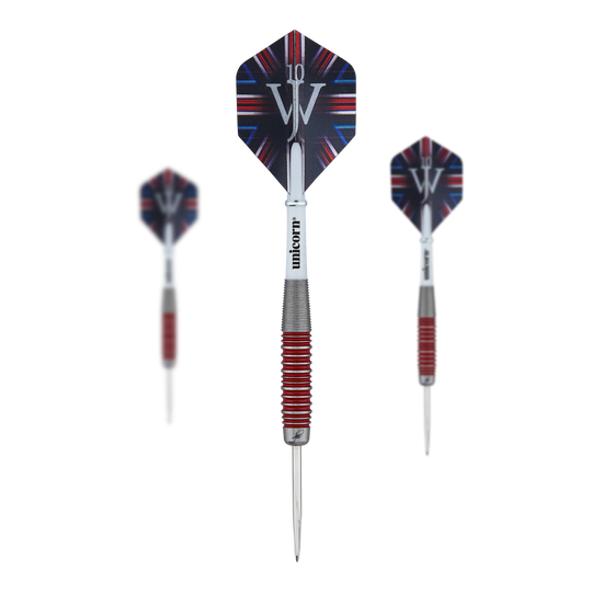 Unicorn The Machine James Wade 90% steel darts Das Bild zeigt drei Steeldarts des Produkts "Unicorn The Machine James Wade 90% Steeldarts". Die Darts haben rote und silberne Griffringe sowie Flights mit einem schwarz-blauen Muster und den Initialen "JW".