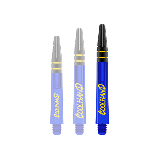 Das Bild zeigt drei blaue Dartschäfte mit der gelben Aufschrift "COOLHAND". Die Spitzen der Schäfte sind schwarz mit goldenen Ringen verziert.