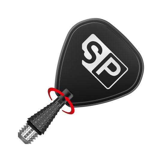 380172_Target_Titanium_Swiss_Point_Grooved_Conversion_Points_Schwarz_3 Das Bild zeigt eine schwarze Dartspitze mit einer schwarzen Flightscheibe, auf der die Buchstaben "SP" abgebildet sind. Ein roter Pfeil deutet eine Drehbewegung an der Spitze an.