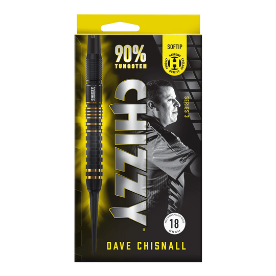 Das Bild zeigt die Verpackung der "Harrows Dave Chisnall Chizzy Series 3 Softdarts". Auf der Verpackung stehen Informationen wie "90% Tungsten", "Softtip" und das Gewicht von 18 Gramm.