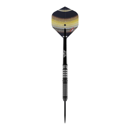 Bulls NL Luna Neoma steel darts Das Bild zeigt einen Bulls NL Luna Neoma Steeldart. Der Dart hat einen schwarz-silbernen Schaft und eine Flügel mit gelb-schwarzem Weltraumdesign.