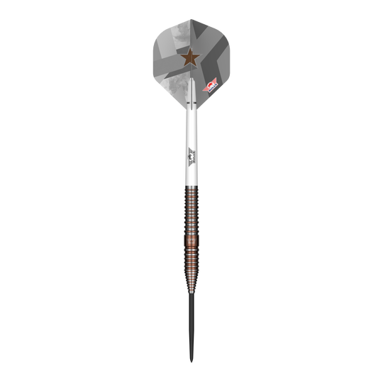 Bulls NL Max Hopp E5 steel darts Abgebildet ist der Bulls NL Max Hopp E5 Steeldarts. Der Dartpfeil hat ein modernes Design und eignet sich für Steeldart-Spieler.