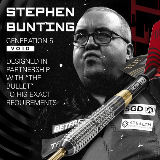 Abgebildet sind die Target Stephen Bunting GEN5 Void Swiss Point Steeldarts. Diese Steeldarts zeichnen sich durch ihr modernes Design und ihre hochwertige Verarbeitung aus.