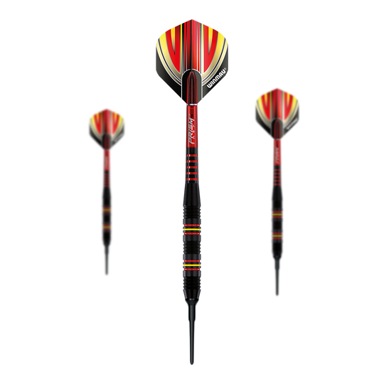 Winmau Outrage V2 Black Coated Brass Softdarts - 18g Das Bild zeigt drei Softdarts des Modells "Winmau Outrage V2 Black Coated Brass" mit 18 Gramm Gewicht. Die Darts sind überwiegend schwarz und rot mit gelben Akzenten und haben eine auffällige, moderne Optik.
