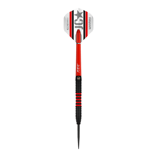 Winmau Joe Cullen 85 Pro-Series steel darts Das Bild zeigt einen Winmau Joe Cullen 85 Pro-Series Steeldart. Der Dart ist überwiegend schwarz und rot mit weißen Elementen und einem auffälligen Flights-Design.