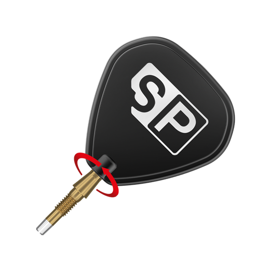 340057_Target_Swiss_Storm_Point_Dartspitzen_Gold_3_SP Das Bild zeigt eine Dartspitze mit goldener Farbe und einem schwarzen Flight, auf dem "SP" steht. Der Hintergrund ist weiß mit einem roten Streifen.