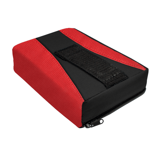Das Bild zeigt das Produkt "The Pak Multi Dartcase - Rot Schwarz". Es ist ein Dart-Etui in den Farben Rot und Schwarz mit Reißverschluss und Trageschlaufe.
