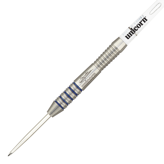 Unicorn Silver Star Var.3 Gary Anderson steel darts Abgebildet sind die Unicorn Silver Star Var.3 Gary Anderson Steeldarts. Drei silberfarbene Steeldarts liegen nebeneinander.