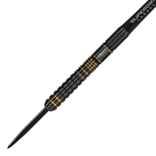 Harrow's Dave Chisnall Chizzy Series 3 steel darts Das Bild zeigt den Harrows Dave Chisnall Chizzy Series 3 Steeldart. Der Dart ist schwarz mit goldenen Akzenten und hat eine geriffelte Oberfläche für besseren Halt.