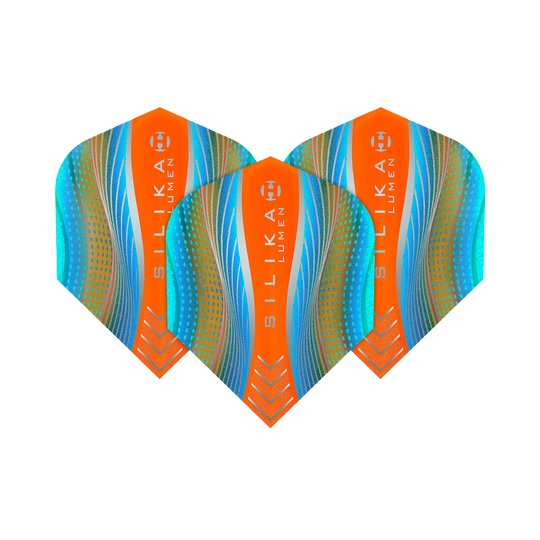 Das Bild zeigt drei Dart-Flights des Modells „Harrows Silika Lumen Cyan Orange No6“. Die Flights sind in auffälligen Farben mit orangefarbenen, blauen und goldenen Mustern gestaltet.