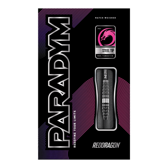 Das Bild zeigt die Verpackung der "Red Dragon Paradym Torpedo Steeldarts". Das Design ist modern mit auffälligen Farben und hebt die Stahlspitze sowie den hohen Wolframanteil hervor.