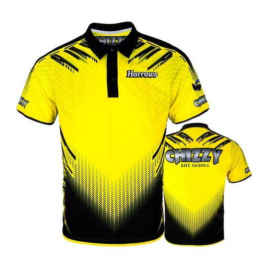 HRS-24148_Harrows_Dave_Chisnall_Chizzy_Dartshirt_0 Das Bild zeigt das gelbe und schwarze Harrows Dave Chisnall Chizzy Dartshirt. Auf der Vorderseite steht "Harrows" und auf der Rückseite ist groß "Chizzy Dave Chisnall" zu sehen.