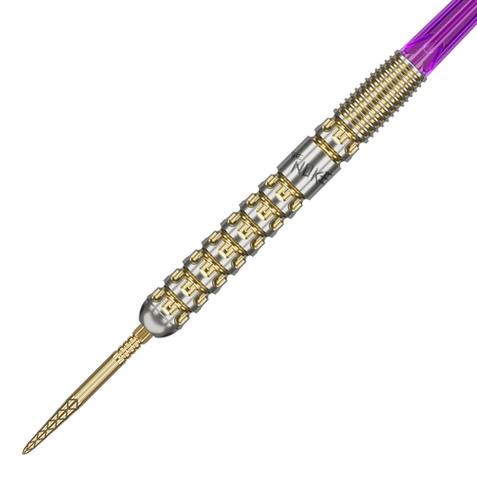 Target Luke Littler GEN1 Prodigy Swiss Point Steel Darts Das Bild zeigt einen Target Luke Littler GEN1 Prodigy Swiss Point Steeldart. Der Dartpfeil hat goldene und silberne Akzente sowie einen violetten Schaft.