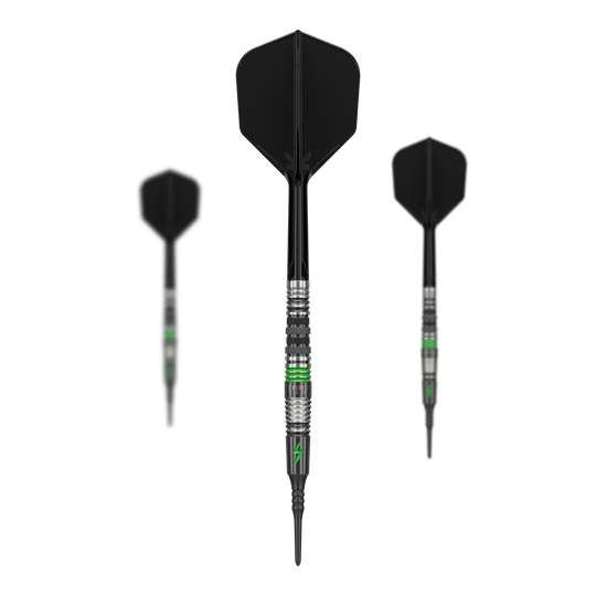 Target Japan Black Marque Lightning 3 Soft Darts - 19g Das Bild zeigt drei Softdarts des Modells "Target Japan Black Marque Lightning 3" mit einem Gewicht von 19g. Die Darts sind schwarz-silbern mit grünen Akzenten gestaltet.