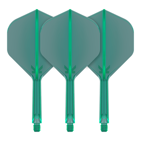 Target K-Flex No2 Standard Flight System - Green Das Bild zeigt drei grüne Dartflights mit angebauten Schäften. Sie sind gleichmäßig angeordnet und weisen ein schlichtes, modernes Design auf.