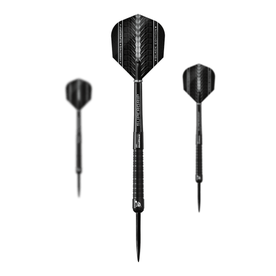 Harrows Supergrip Black Edition steel darts Das Bild zeigt drei schwarze Steeldarts der Marke Harrows Supergrip Black-Edition. Die Darts haben ein elegantes Design mit silbernen und schwarzen Akzenten.