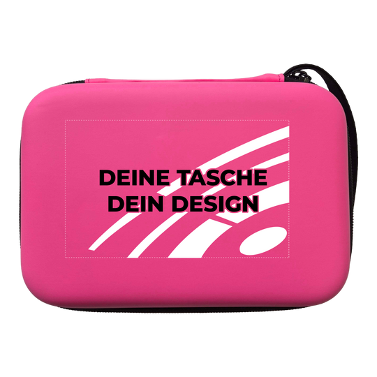 System-4 dart case with your design Das Bild zeigt ein Produkt mit dem Dateinamen MCS4-Pink_McDart_System4_Dartcase_Mit_Wunschdruck_Pink_2. Es handelt sich um eine weitere Ansicht des Artikels.