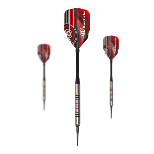 McDart 85 Tungsten V11 Soft Darts - 17.5g Das Bild zeigt drei Softdarts des Modells "McDart 85er Tungsten V11" mit einem Gewicht von 17,5 g. Die Darts haben einen silbernen Barrel mit roten Ringen und rote Flights mit grafischem Muster.