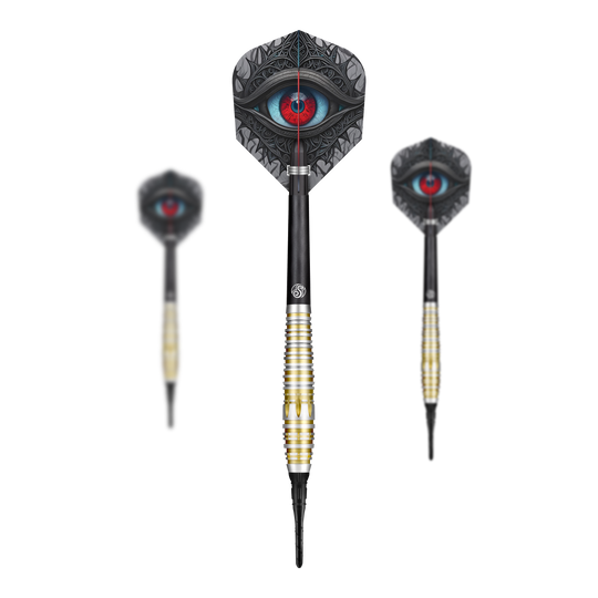 Shot Celt Balor Softdarts Auf dem Bild sind drei Softdarts der Marke Shot Celt Balor zu sehen. Die Flights der Darts zeigen ein auffälliges Auge in leuchtenden Farben.