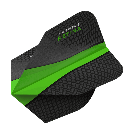 Das Bild zeigt ein Dartflight mit dem Produktnamen "Harrows Retina Grün No6 Flights". Das Flight ist schwarz mit einer grünen Linie und einer wabenartigen Struktur.