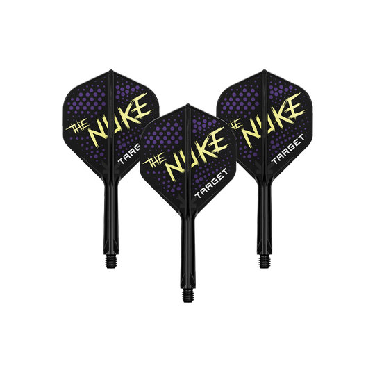 Target K-Flex Luke Littler Black No2 Standard Flight System Auf dem Bild sind drei schwarze Dartflights mit dem Schriftzug „The Nuke“ in gelber Farbe zu sehen. Die Flights haben außerdem violette Punkte und den Markennamen „Target“ in weiß.