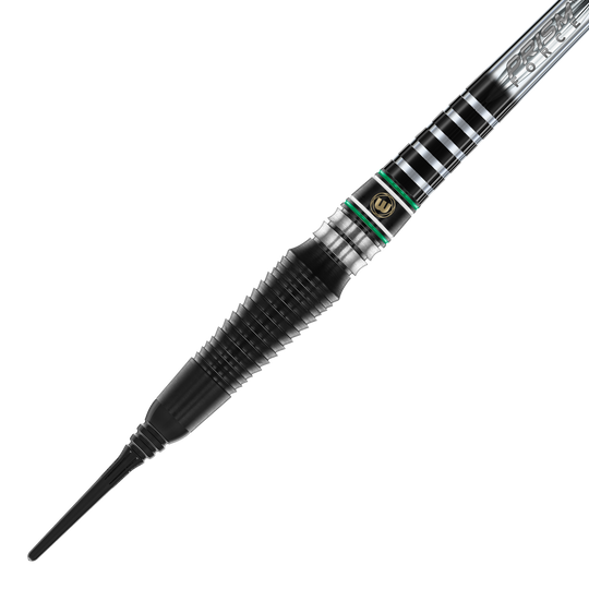 Winmau Sniper Black 2025 soft darts - 20g Auf dem Bild ist ein Winmau Sniper Black 2025 Softdart mit einem Gewicht von 20g zu sehen. Der Dart hat ein modernes, schwarzes Design mit silbernen und grünen Akzenten.