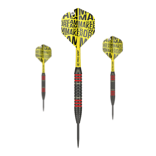 Target Dimitri Van Den Bergh Brass Steeldarts - 22g Das Bild zeigt drei Steeldarts des Produkts "Target Dimitri Van Den Bergh Brass Steeldarts - 22g". Die Darts haben gelbe Flights mit der Aufschrift "Dream Maker" und ein schwarz-rotes Griffdesign.