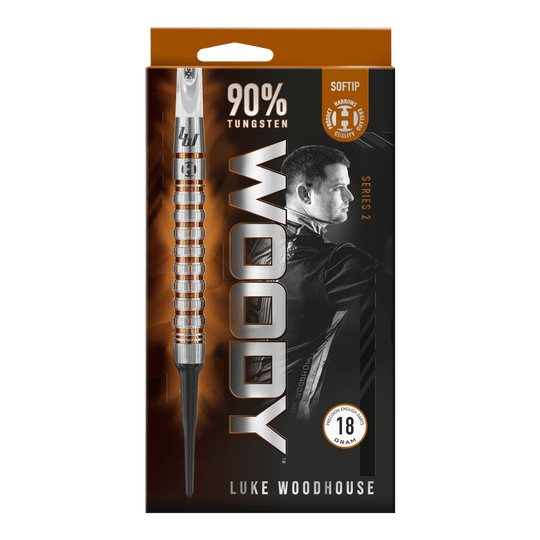 Harrow's Luke Woodhouse Series 2 Soft Darts - 18g Die Verpackung zeigt die Harrows Luke Woodhouse Series 2 Softdarts mit einem Gewicht von 18 Gramm. Auf der Vorderseite ist ein großes Bild eines Softdarts sowie das Porträt von Luke Woodhouse abgebildet.
