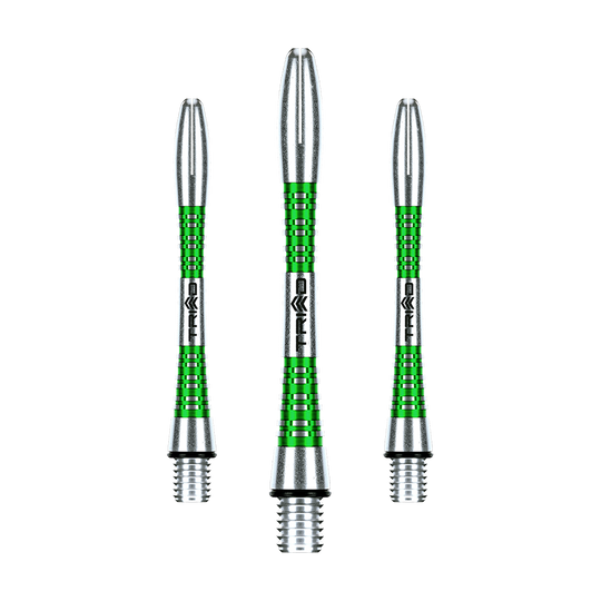 Das Bild zeigt drei grün-silberne Winmau Triad Aluminium Shafts für Dartpfeile. Die Shafts haben ein modernes, geriffeltes Design mit der Aufschrift "Triad".