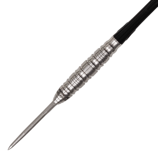 Abgebildet sind Caliburn Wolfpack W5 Steeldarts - 22g. Die Steeldarts eignen sich besonders für Präzisionswürfe.