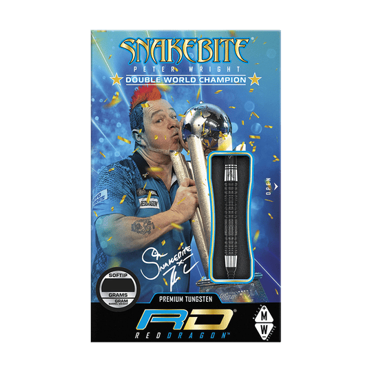 Die Verpackung zeigt die "Red Dragon Peter Wright Double World Champion SE Black Softdarts - 20g" mit einem Bild von Peter Wright und seinem Weltmeistertitel. Ein Dartpfeil ist durch ein Sichtfenster sichtbar dargestellt.