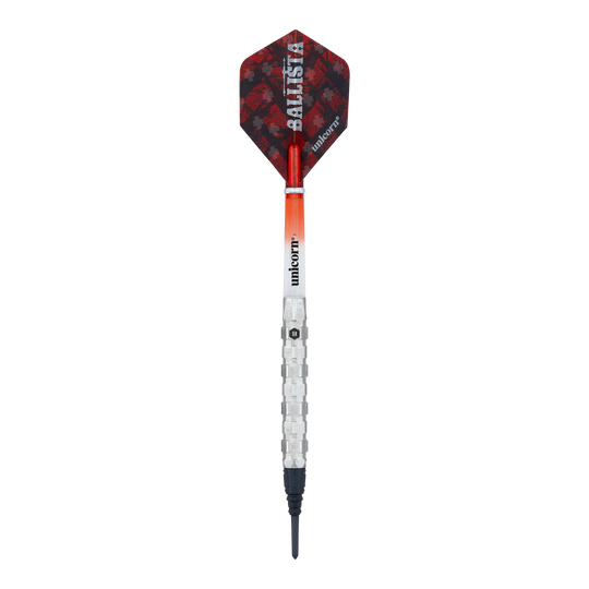 Unicorn Ballista Style 1 soft darts Das Bild zeigt einen Softdartpfeil des Produkts "Unicorn Ballista Style 1 Softdarts". Der Pfeil hat einen silbernen Schaft, eine schwarze Spitze und ein rot-schwarzes Flight mit der Aufschrift "BALLISTA".